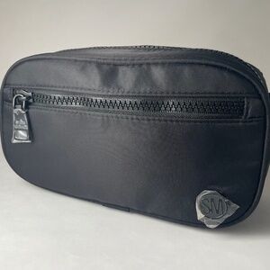 Steve Madden Black Belt Bag / Fanny Pack New with Tag (NWT) Adjustable Strap